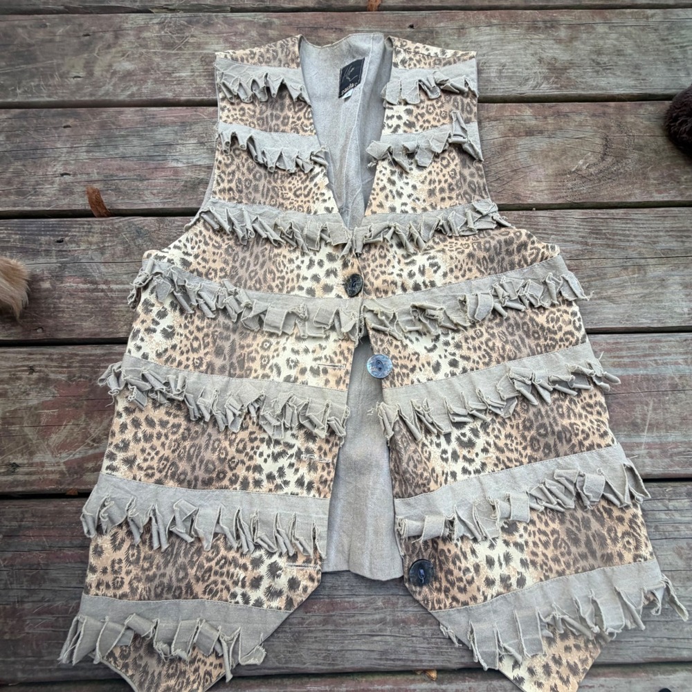 Paula Leopard Print Fringe Vest Small Tan Brown Animal Print Raw Edge Boho